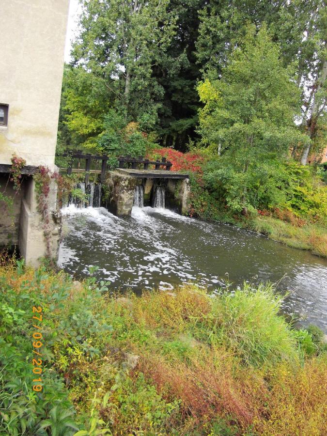 Bed and Breakfast Dependance Du Moulin Galuzot Saint-Vallier  Esterno foto